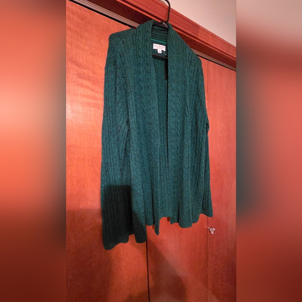 Women's Green Cable Knit Sweater